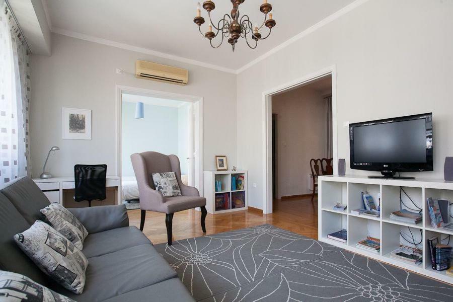 Apartment 44 Ermou